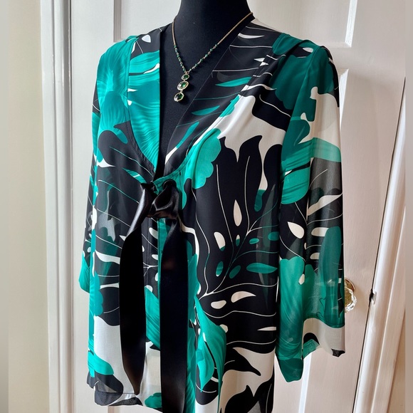 Tropical Print Tie Front Cover Up, NWOT - Picture 2 of 11